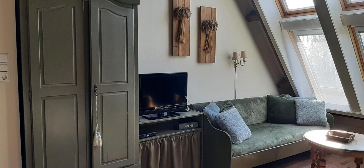 Bed & Breakfast De Kienstee Schoondijke Ngoại thất bức ảnh